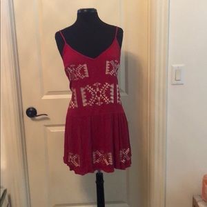 Izzy & Lola red dress w/ pattern